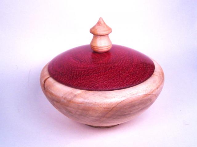maple container with purple heart lid