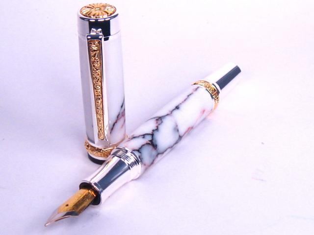 Cambridge Hybrid Fountain Pen in Sterling Silver and 24k Gold in Tru Stone.